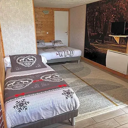 Les Roses Des Bois 3*