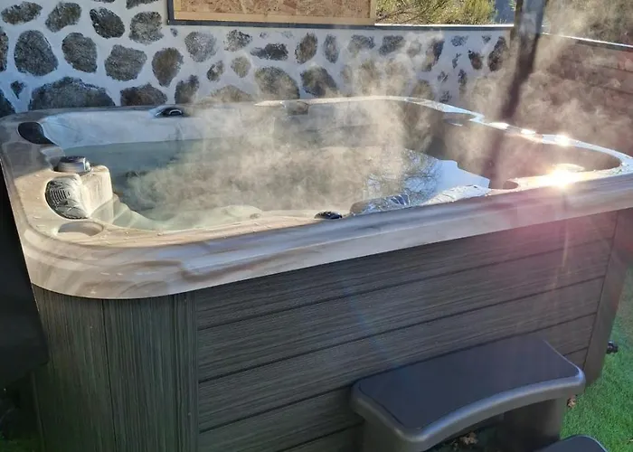 Les Roses Des Bois Nocleg ze śniadaniem 3*